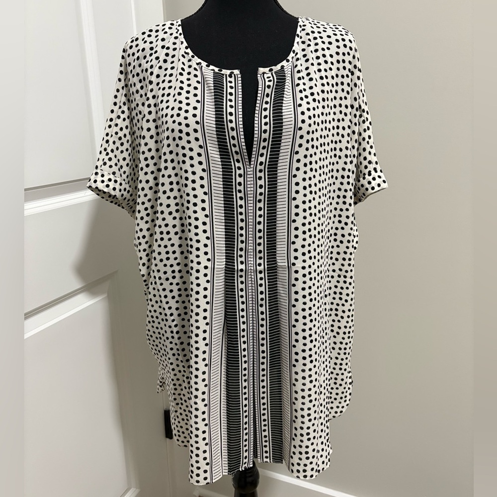 Pretty Max Studio Split Neck Blouse, NWT. MSRP $118